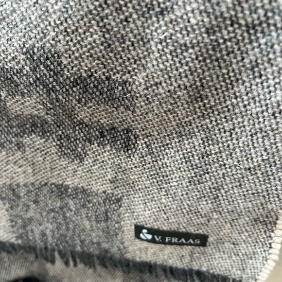 V. FRAAS cashmere scarf - natural - Picture 7 of 12